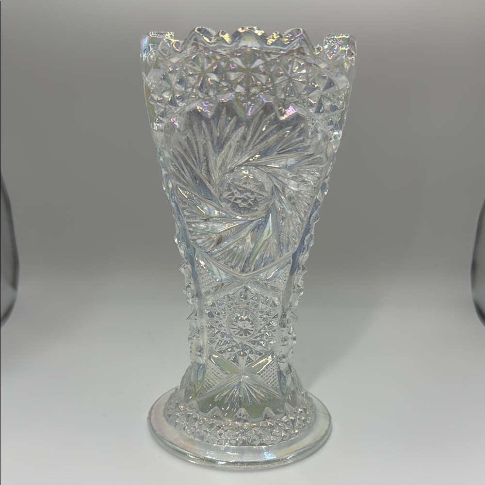 L E SMITH Glass Iridescent WHIRLING STAR Vase 6.25” tall